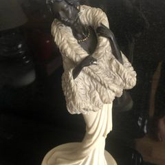 Belcari figurine