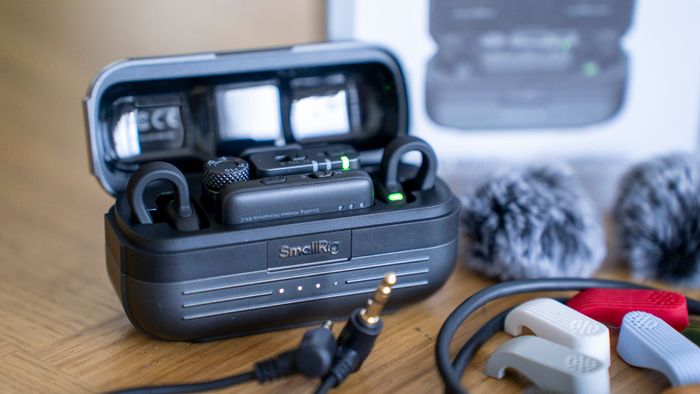 SmallRig 5716 S70 Wireless Microphone with Multi-Device Compatibility (2 TX + 2 RX + Charging Case + 9 Mic Covers)