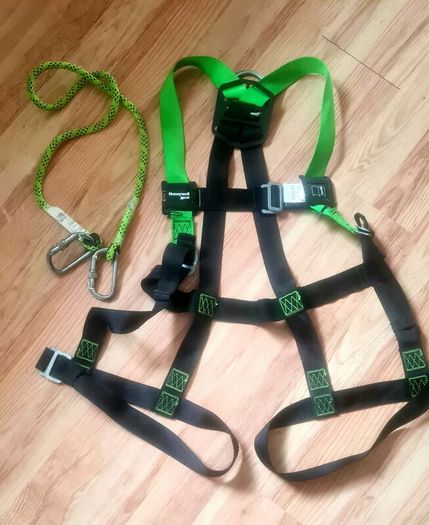 Honeywell Miller H-Design 1 Point Harness Mating Buckles - Size 2.  Plus Lanyard LIKE NEW
