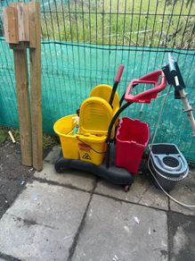 industrial mop bucket