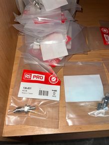 rs pro 136-831
