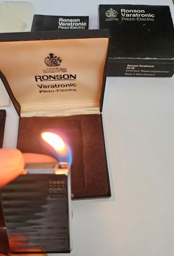 Vintage Ronson Lighter