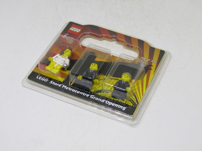 LEGO Store Grand Opening Exclusive Set, Metrocentre, Newcastle, X Factor Set Very Rare 1 of only 300  Ant And Dec And Cheryl Limited Edition