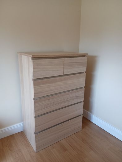 Brand NEW Oak Chest of Drawers