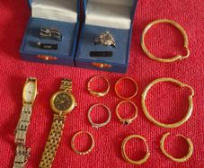 few bits of jelewery
