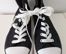 Hi Tops - Black and White