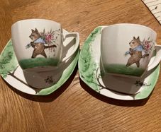Cup and saucer sets