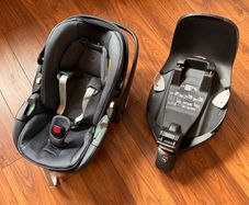 Maxi Cosi Pebble 360 Pro 2 with Family 360 Pro Base