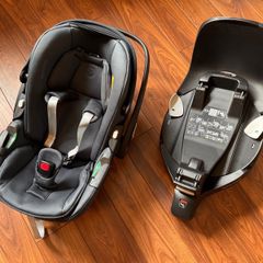 Maxi Cosi Pebble 360 Pro 2 with Family 360 Pro Base