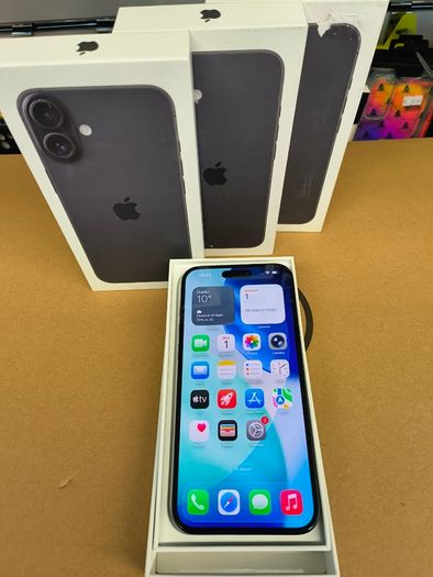 Apple iPhone 16 Plus, Black, 128GB, Factory Unlocked (Its Original Battery Life 100%), Little or Never Used