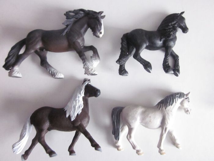 Schleich Horse Figures  X8