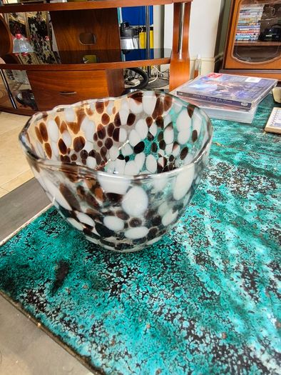 Vintage Murano glass bowl/ vase