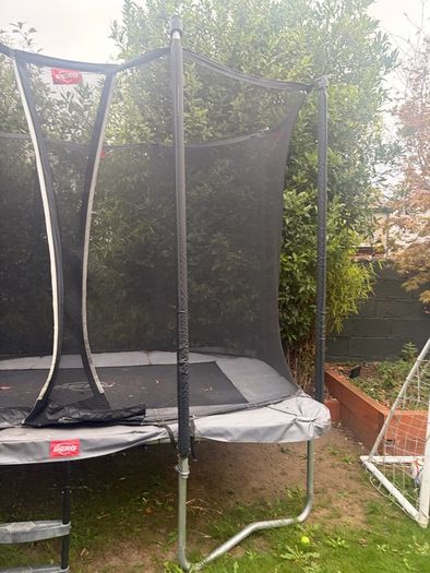 Berg Rectangular Trampoline on Legs