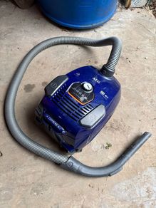 vacuum cleaner