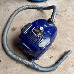 vacuum cleaner