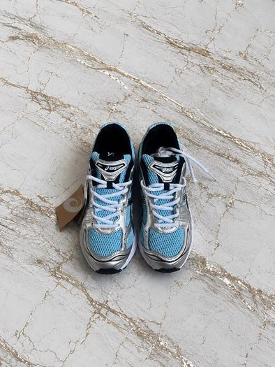 ASICS Gel-Kayano