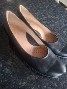 Black Shoes