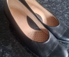 Black Shoes
