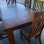 Dinning table Image 2
