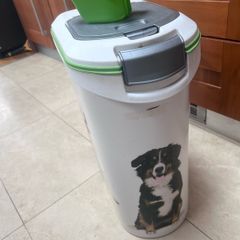 Curver Dog food storage bin