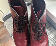 Dr. Marten Ox Red laced boots