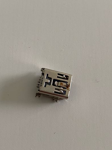 Usb mini B port