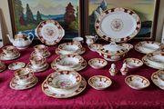 Rare 45 Piece Royal Albert Lady Hamilton Bone China Gold Gilt Dinner And Tea Service / Set For 6 Person Setting Made In England