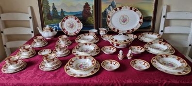 Rare 45 Piece Royal Albert Lady Hamilton Bone China Gold Gilt Dinner And Tea Service / Set For 6 Person Setting Made In England