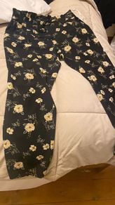 Loose fit trousers