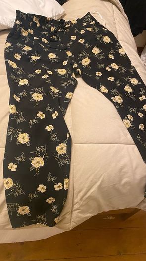 Loose fit trousers