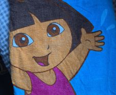 Dora Hooded bath towel