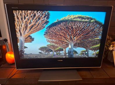 32" Toshiba Regza FHD TV