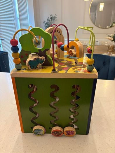 Zany zoo activity cube