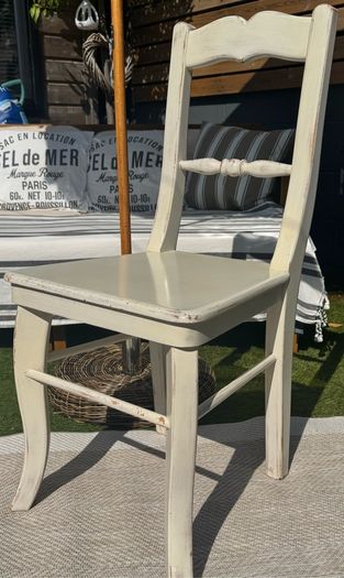 Shabby Chic off white solid wood chair