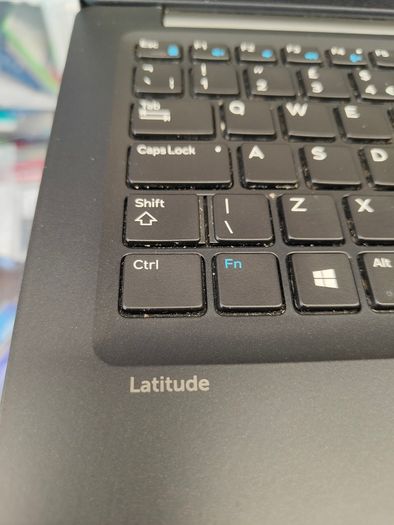 Dell Latitude 7280 i5-7200U 16GB 512GB SSD  Windows 11 Pro 12.5"