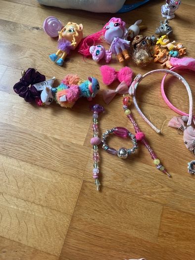 toys