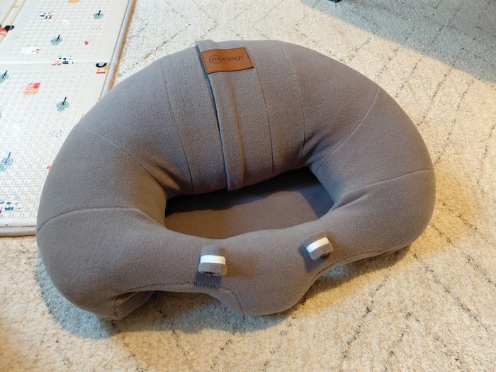 Baby floor seat and support cushion