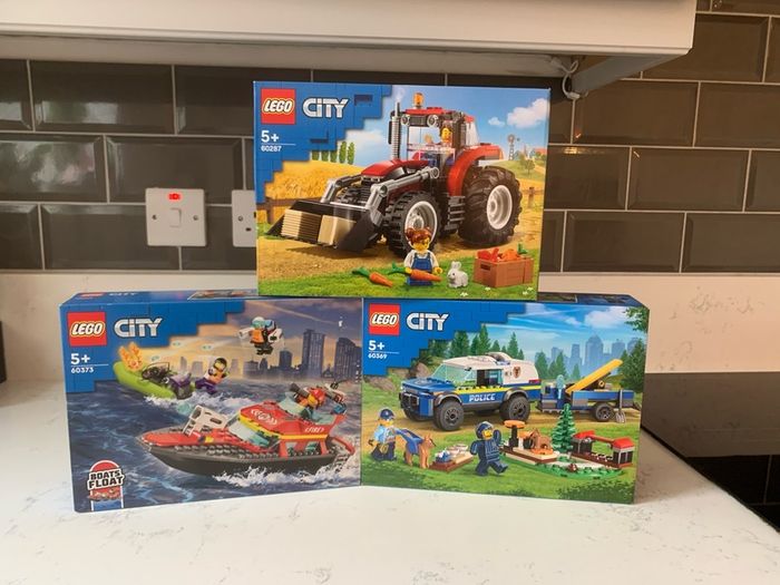 Lego City  60373
