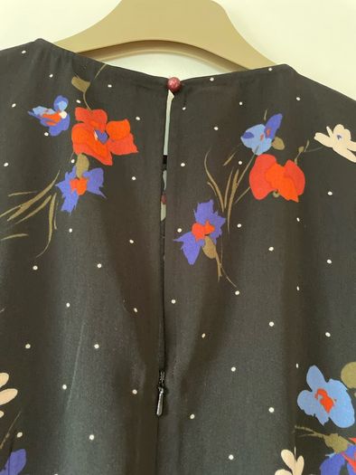 Warehouse black floral dress size 8 New without tags