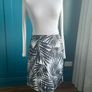 Hobbs midi skirt. Size 10 Image 2