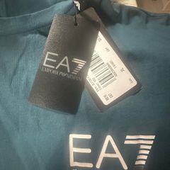 Armani Tshirt