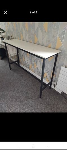 Bar table