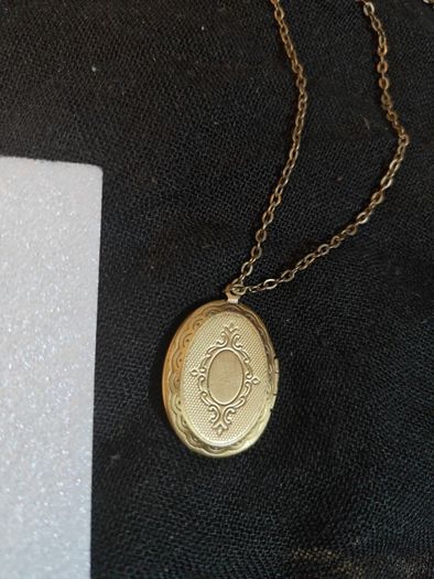 picture frame pendant