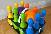 Bowling Pins &amp; Balls Set