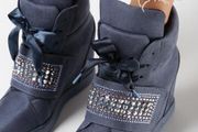 Glam Wedges / Sneakers / Lace Up Shoes size 6