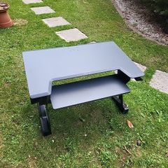 Ergotron WorkFit-T Medium Stand up desk