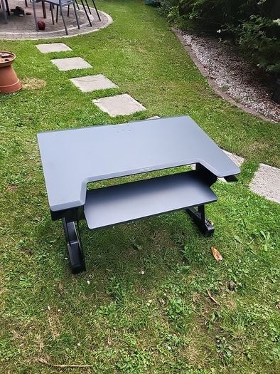 Ergotron WorkFit-T Medium Stand up desk