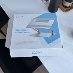 Laptop stand