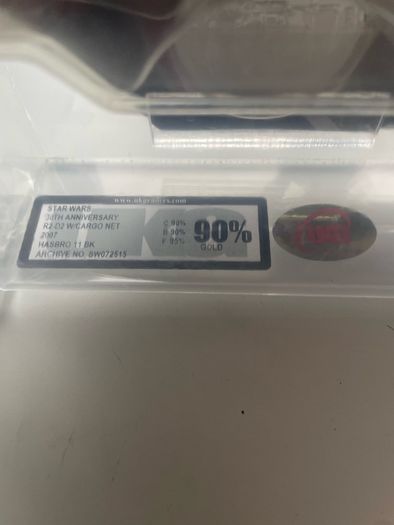 UKG Graded Star Wars Action Figure. 30th Anniversary Collection. R2-D2 With Cargo Net. Graded 90 Gold.