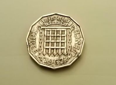 1967 Elizabeth II UK 12-sided Brass Thruppence